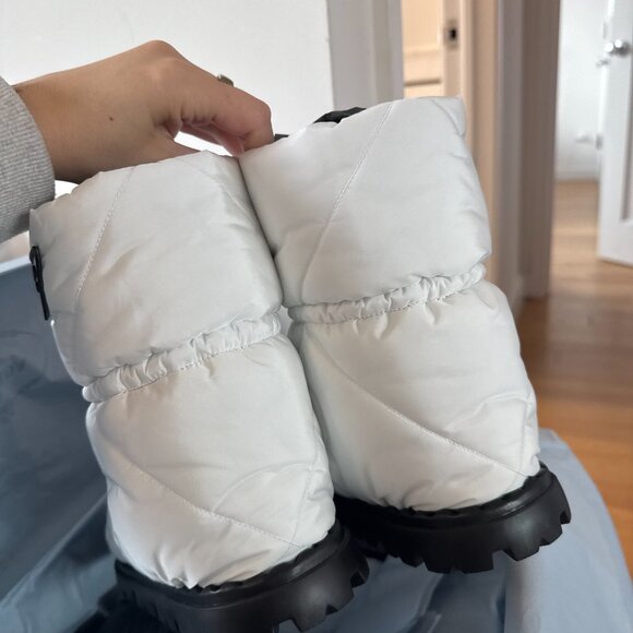 NWT Prada Snow Booties White Quilted Nylon Padded Sz 36.5 - Picture 9 of 10